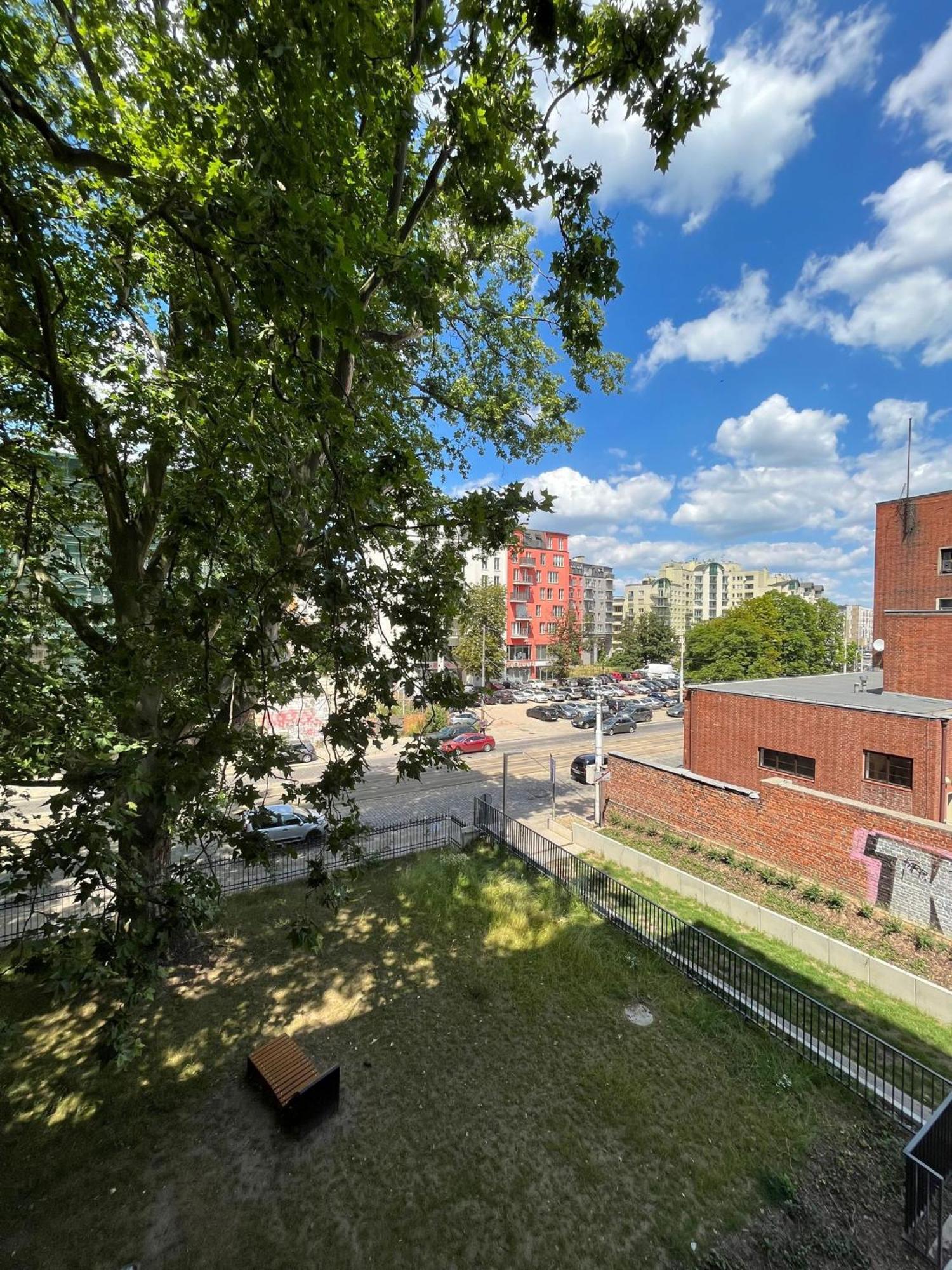 Komfort Z Balkonem W Centrum Вроцлав Экстерьер фото